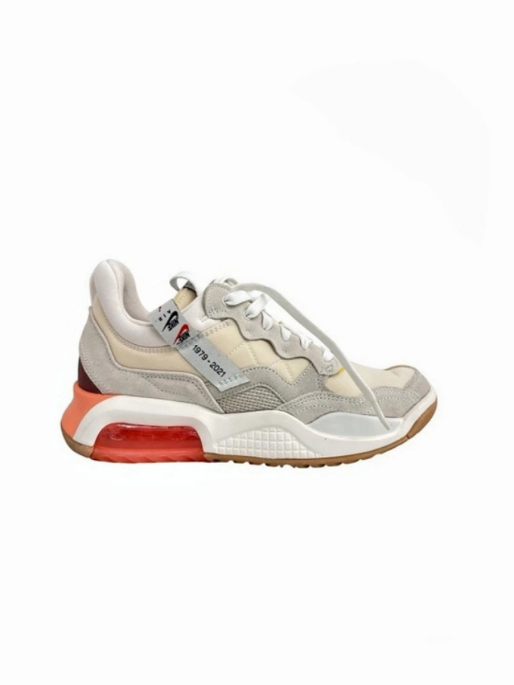 New Balance 9060 Women's White & Red Sneakers Like New